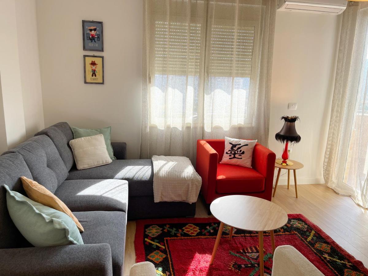Metro Suites Tiranë Ngoại thất bức ảnh